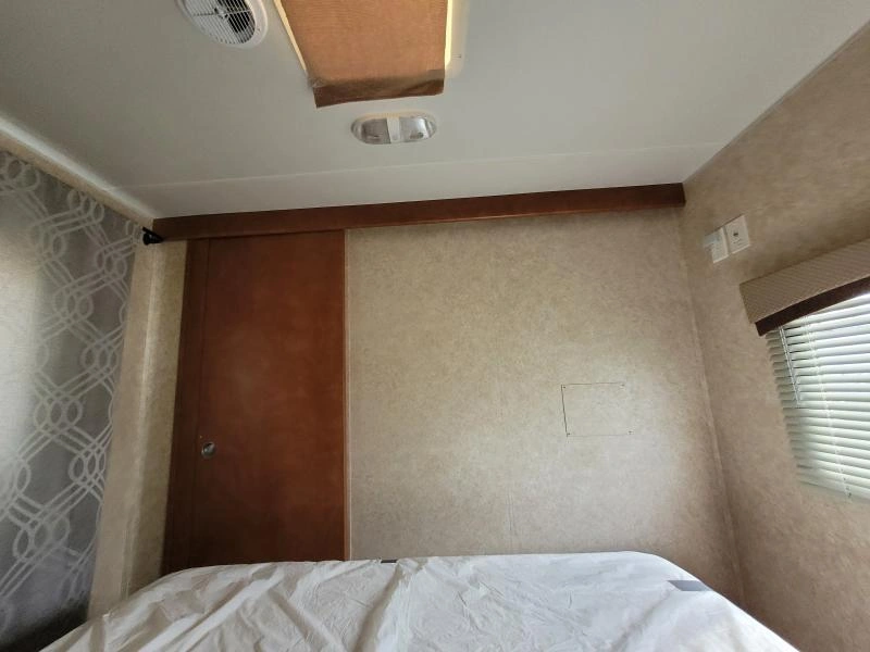 Gulfstream Kingsport 288rls 2013 alt