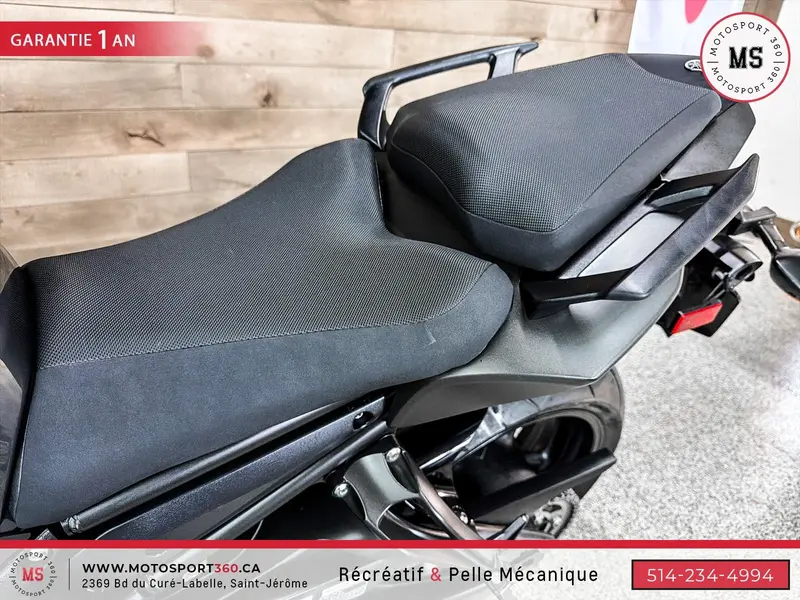 2014 Yamaha FAZER FZ08 BAS MILAGE ! thumbnail 9
