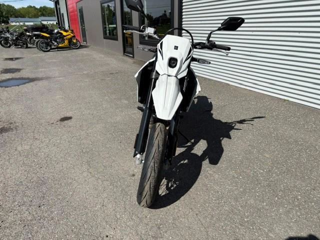 Suzuki Dr-z4 Sm 2025 alt