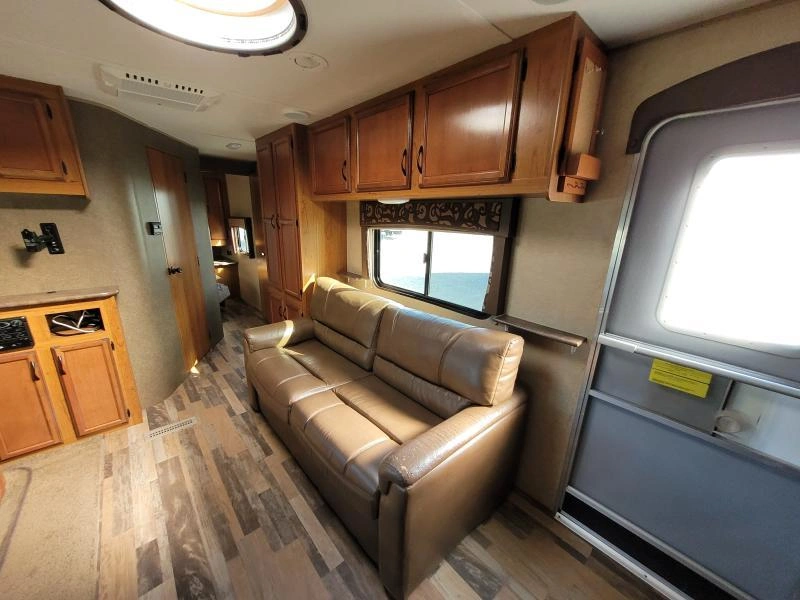 Starcraft Autumn Ridge 266rk 2015 alt