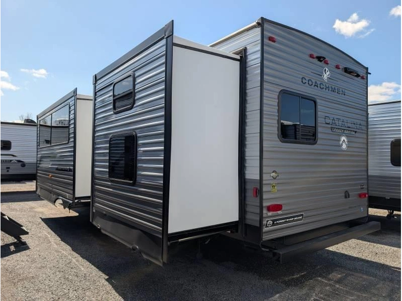 2026 Coachmen Catalina 323bhdsckl alt