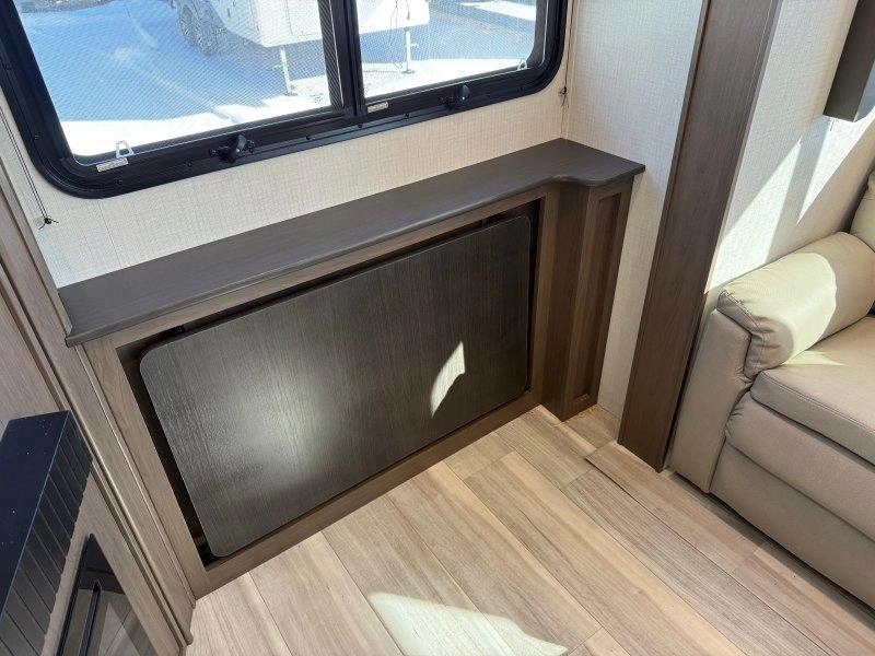 Keystone Rv Cougar 2400re 2026 alt