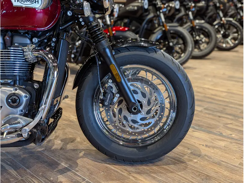 2023 Triumph Bonneville Speedmaster // Cordovan Red thumbnail 4