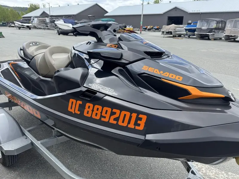 2023 Sea-Doo GTX 230 AUDIO thumbnail 5