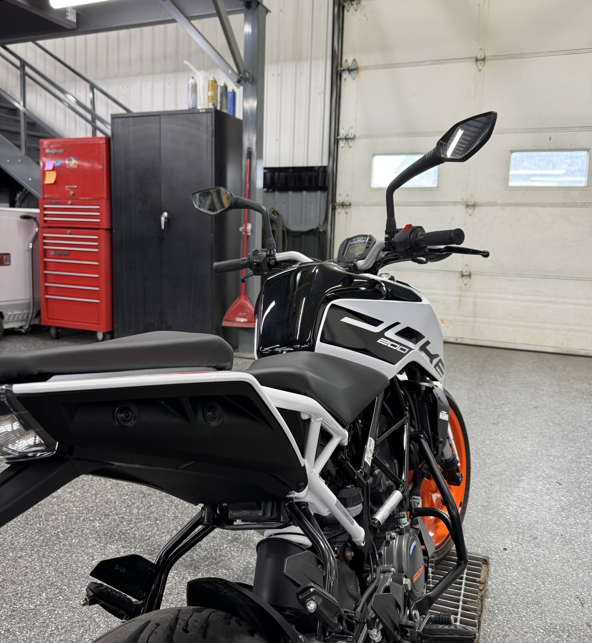 2020 KTM DUKE 200 thumbnail 9