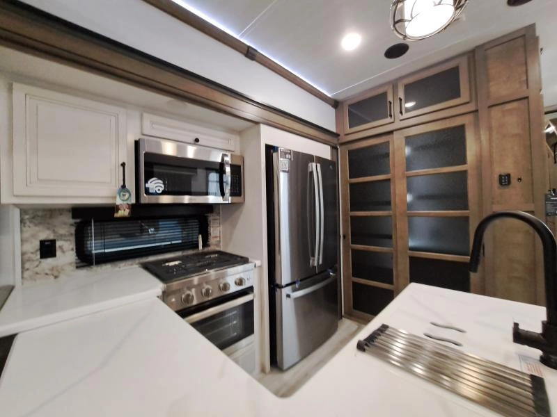 Keystone Rv Montana 3531re 2024 alt