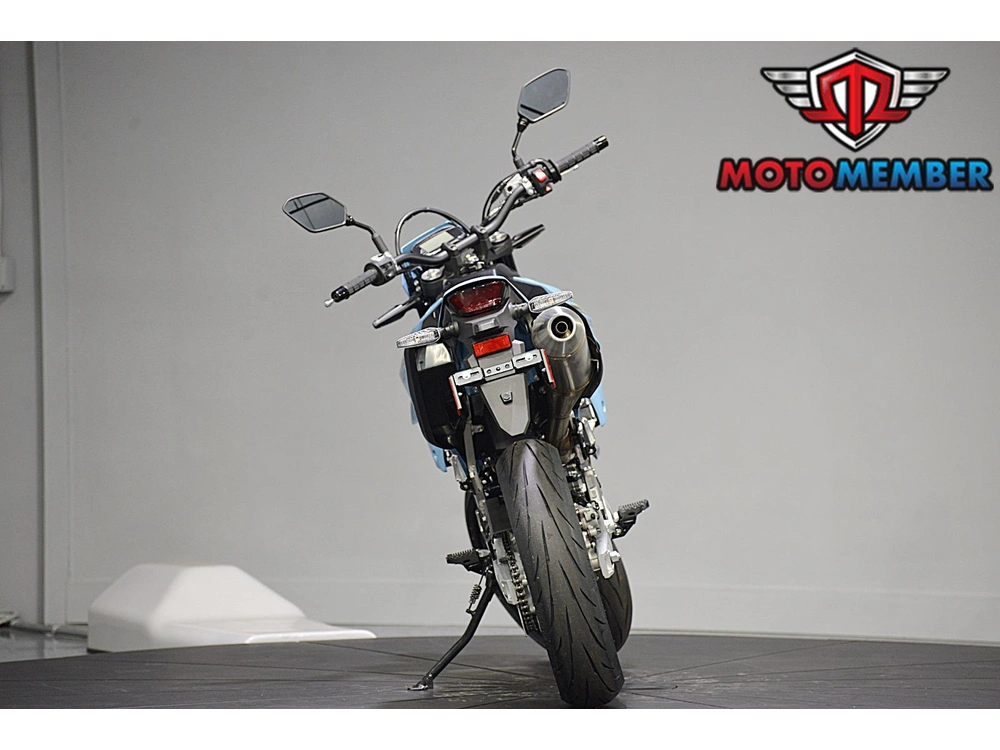 2025 Suzuki Dr-z4sm alt