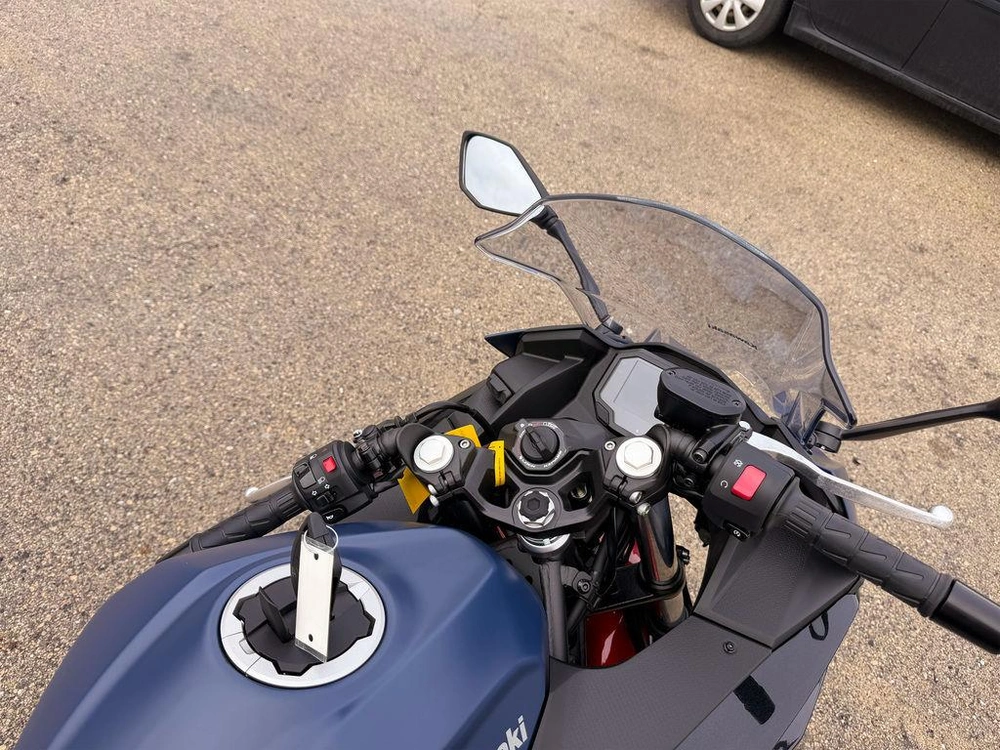2026 Kawasaki Ninja® 500 Se Abs alt