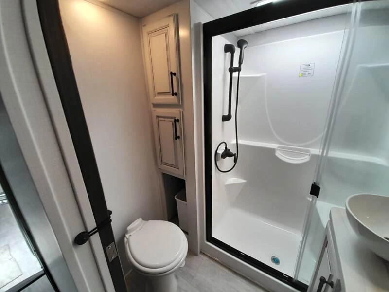 Keystone Rv Montana 3857br 2023 alt