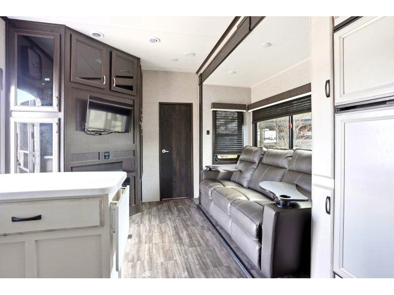 Jayco Seismic 359 2023 alt