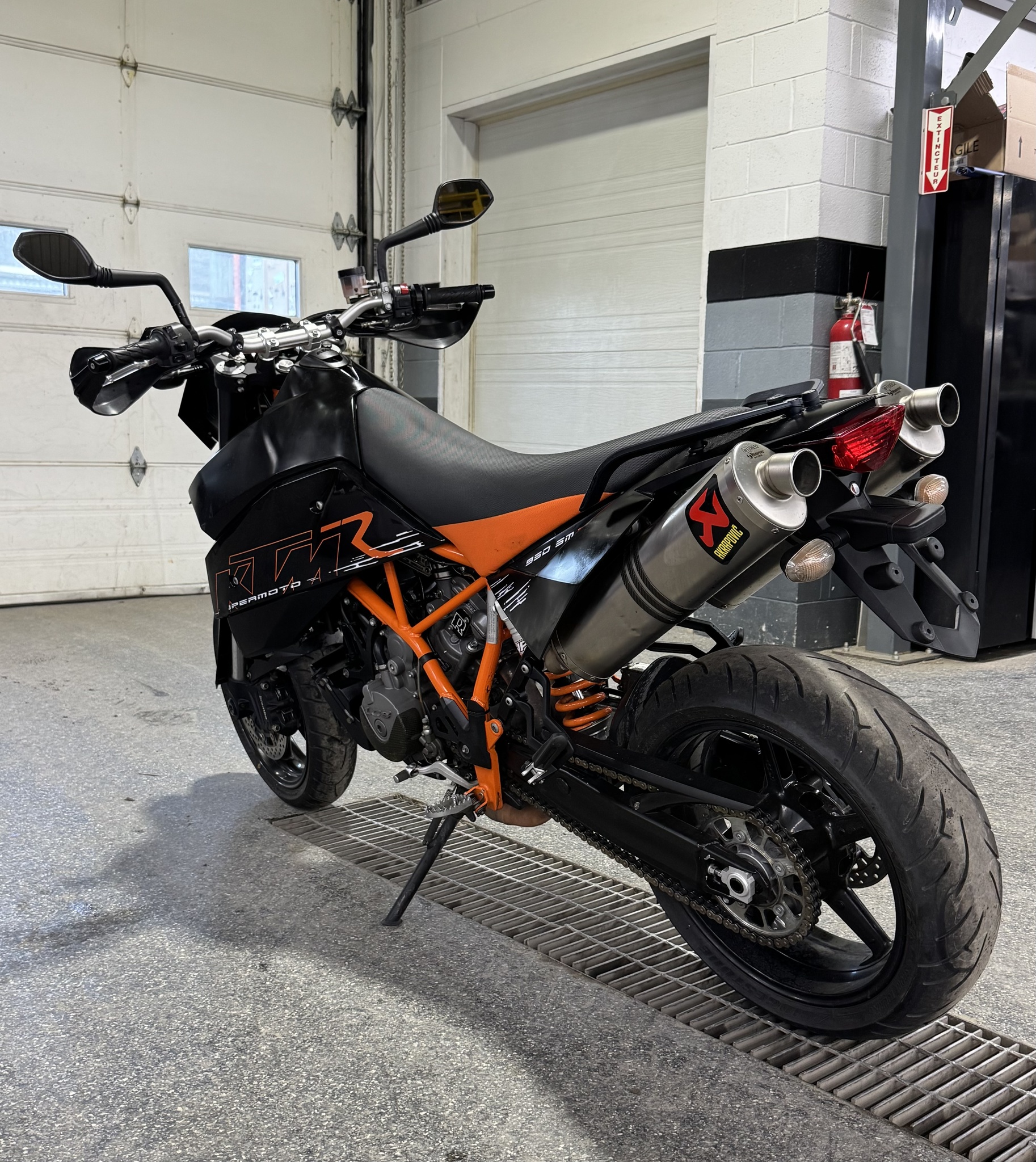 2007 KTM SUPERMOTARD 950 thumbnail 4