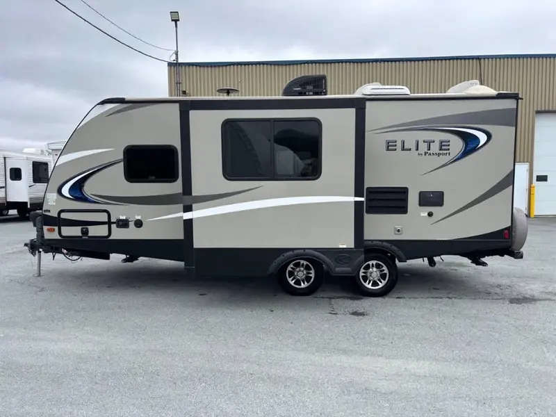2018 Keystone RV Passport Elite 23RB thumbnail 9