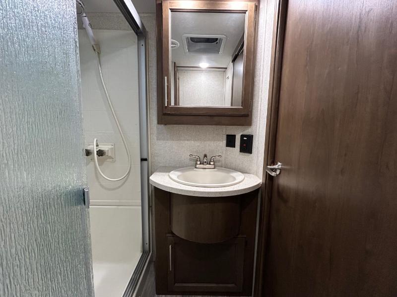 2019 Keystone RV Cougar thumbnail 27