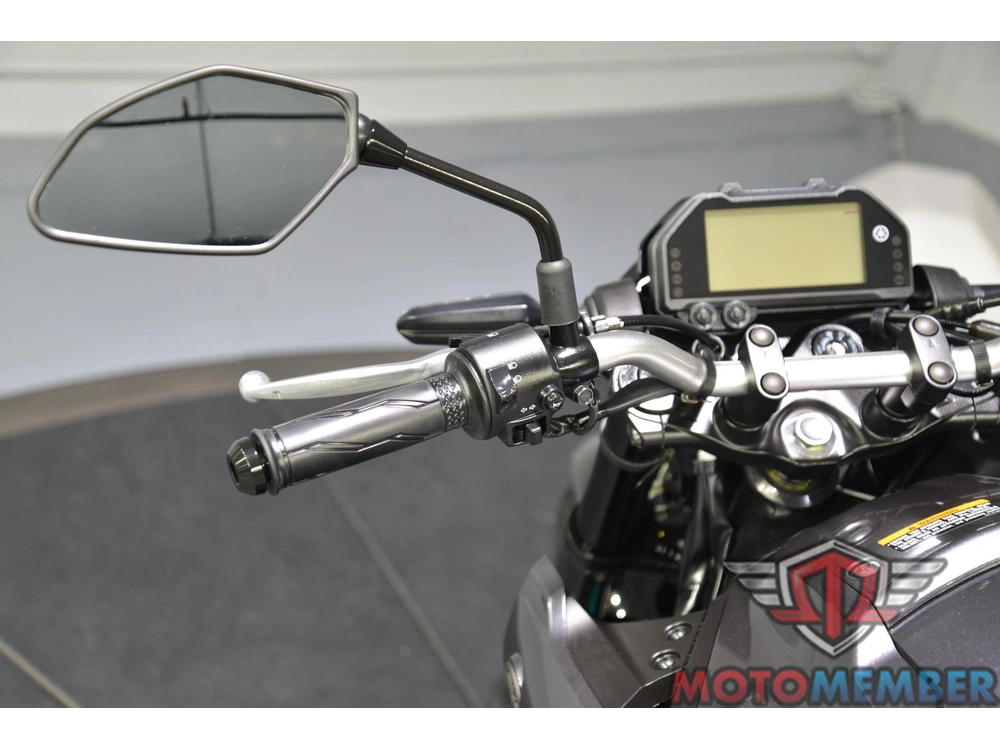 2024 Yamaha Mt-03 alt