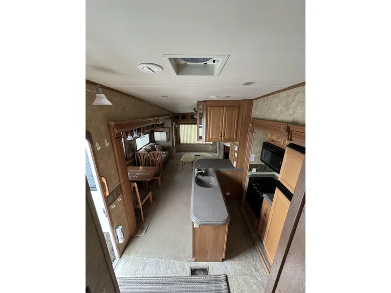 2008 Keystone RV MONTANA BIG SKY 340 RLQ thumbnail 5