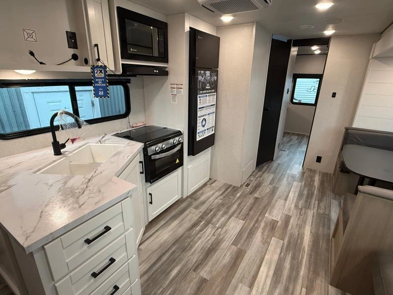 2026 Jayco Jayflight 325bht alt