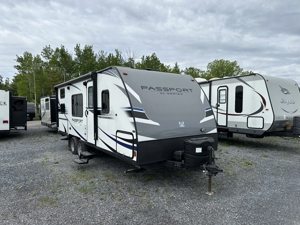 2020 Keystone Rv Passport 239ml alt