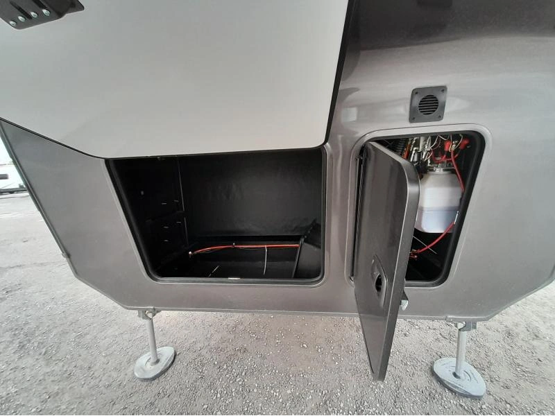 Keystone Rv Montana 3531re 2024 alt