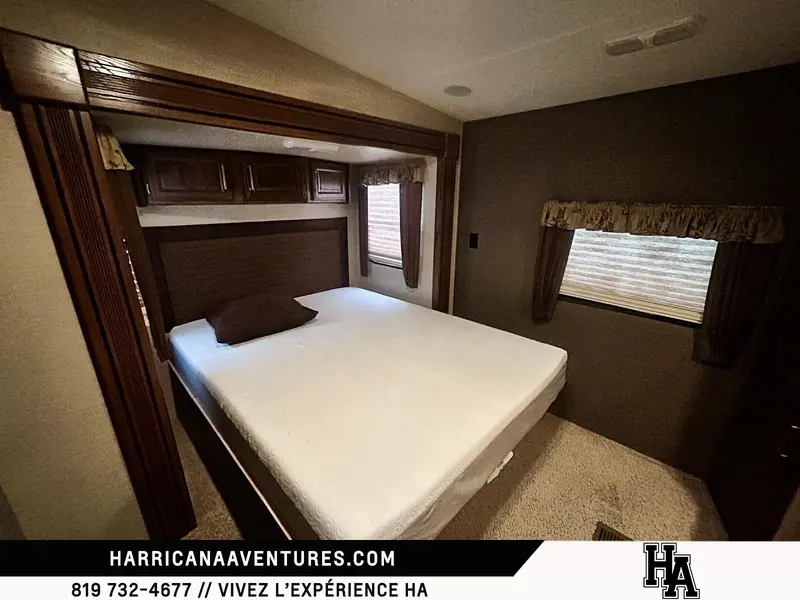 2015 Keystone RV Cougar 337 FLS thumbnail 11