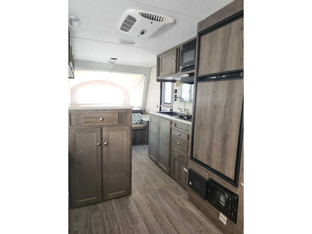 Coachmen Clipper 19 Tb 2019 alt
