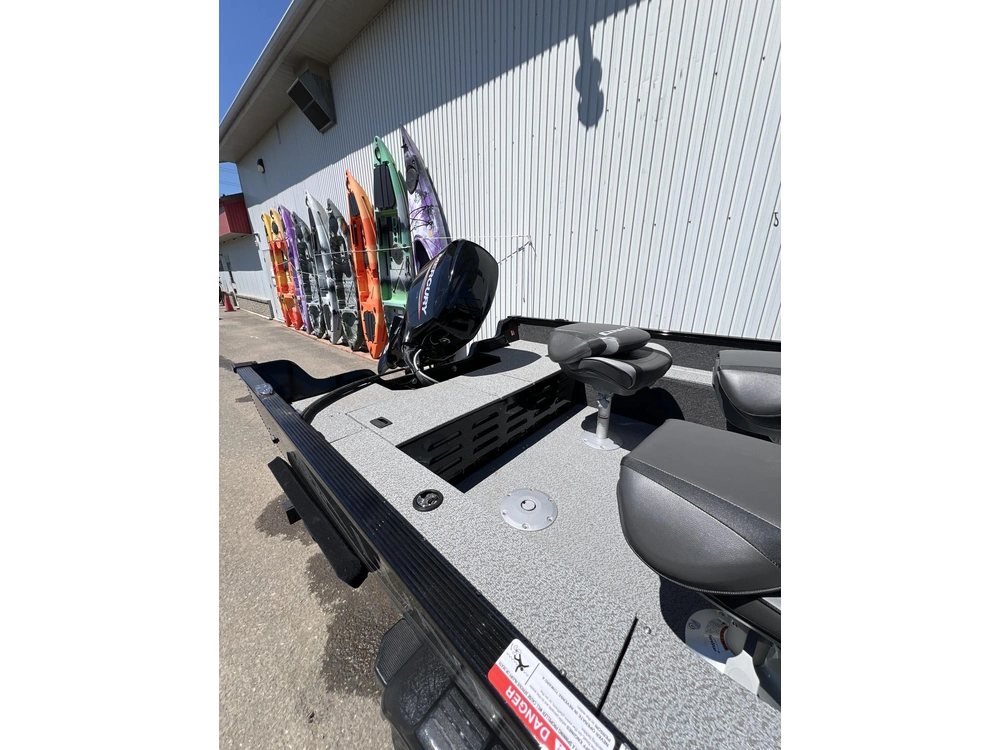 2026 Lund Boat Co 1650 Angler Sport alt