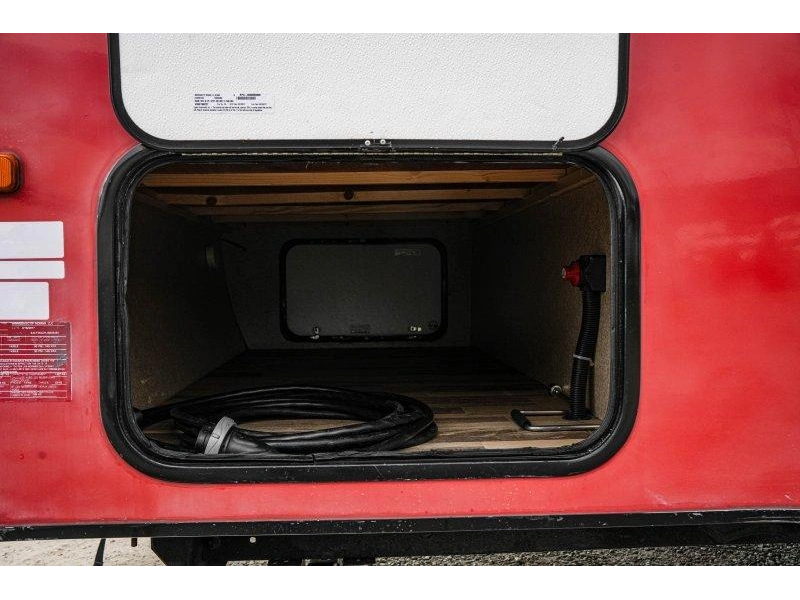 Winnebago Micro Minnie 2106fbs 2018 alt
