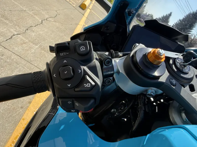 2026 Yamaha YZF-R7 thumbnail 10