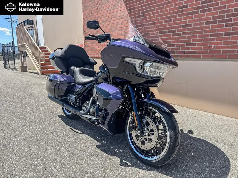 2026 Harley-Davidson FLTRXL - Road Glide® Limited thumbnail 3