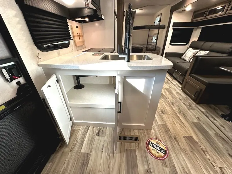 2023 Venture RV Sporttrek 312VBH thumbnail 15