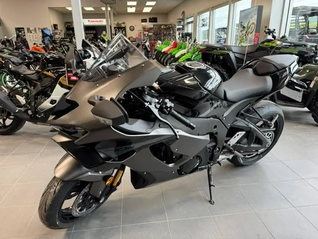 2026 Kawasaki ZX-10R thumbnail 3