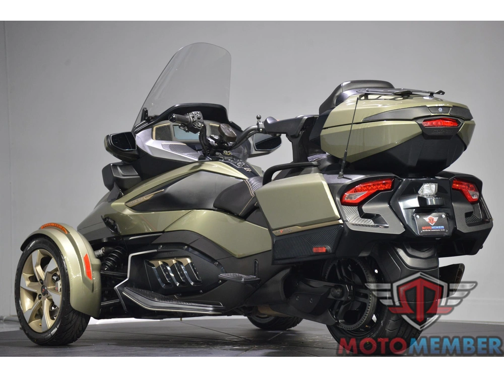 2021 Can-am Spyder Rt Sea-to-sky alt