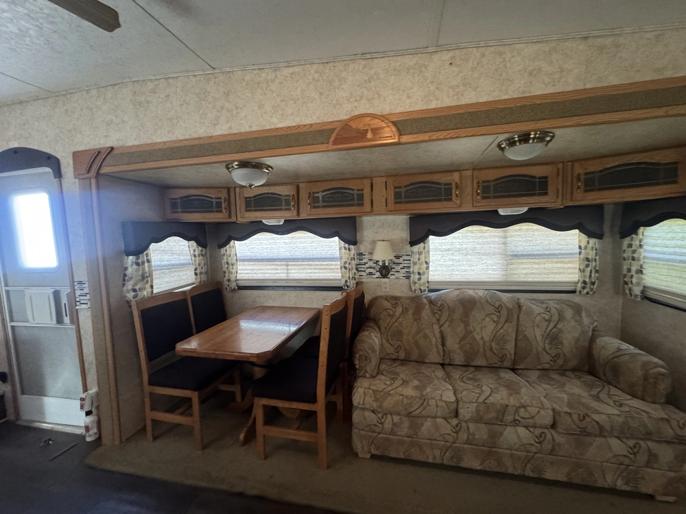2006 Keystone Rv Montana 329rlt alt