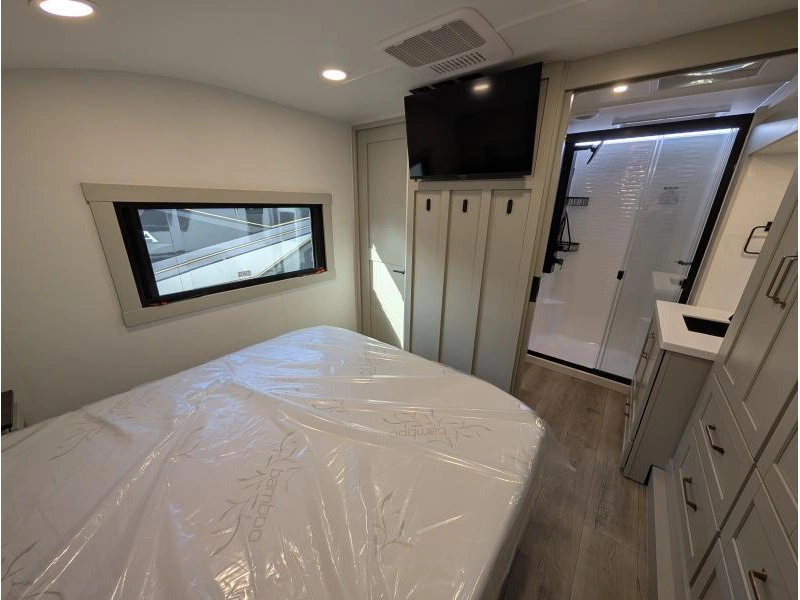 2026 Brinkley Model Z Z2900 alt