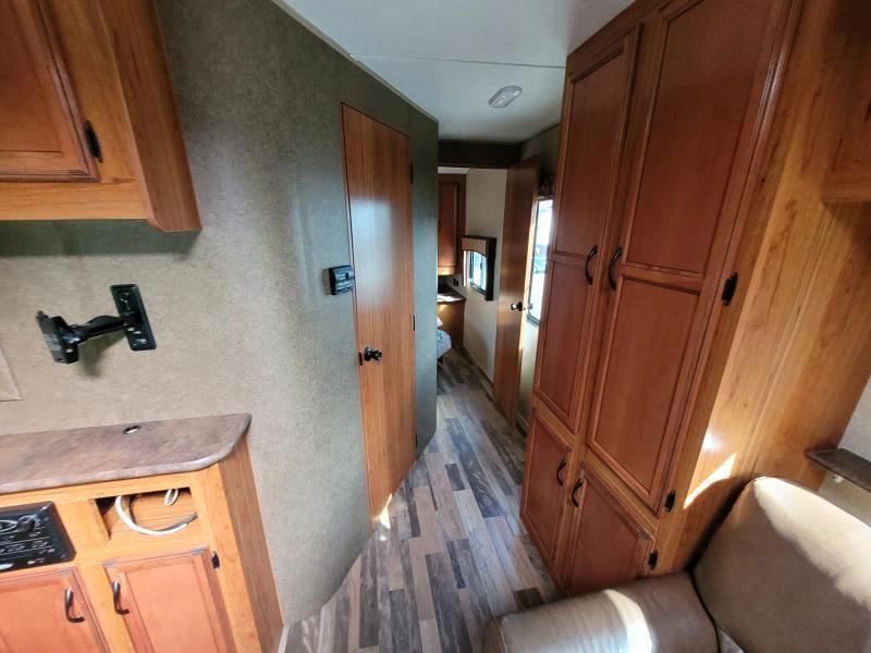 Starcraft Autumn Ridge 266rk 2015 alt
