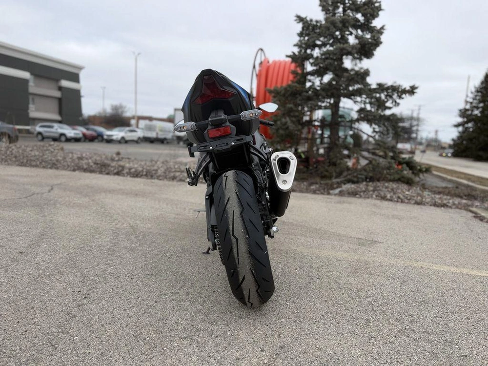 2026 Kawasaki Ninja® Zx™-6r alt