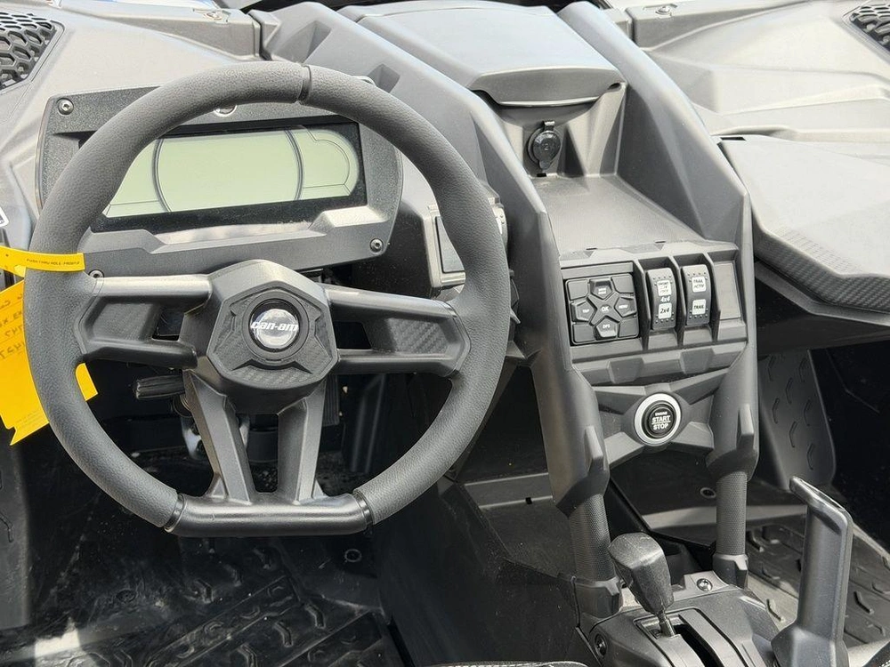 2026 Can-am Maverick X3 X Ds Turbo Rr Triple Black_7.6 In. alt