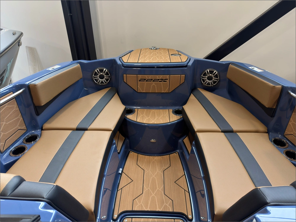 2026 Yamaha 222xd alt