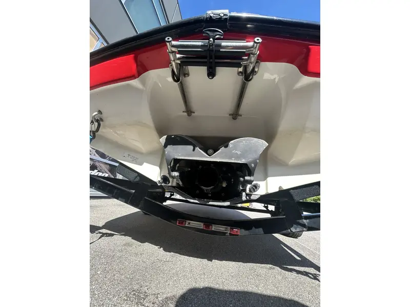 2012 Sea-Doo Challenger 180 thumbnail 4