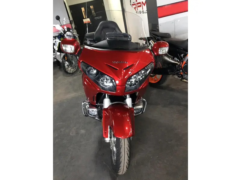 2017 Honda GOLDWING 1800 thumbnail 7