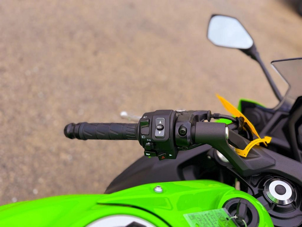 2026 Kawasaki Ninja® 650 Abs alt