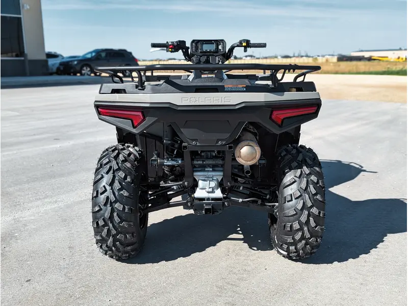 2026 Polaris Sportsman 570 EPS // Desert Sand thumbnail 11