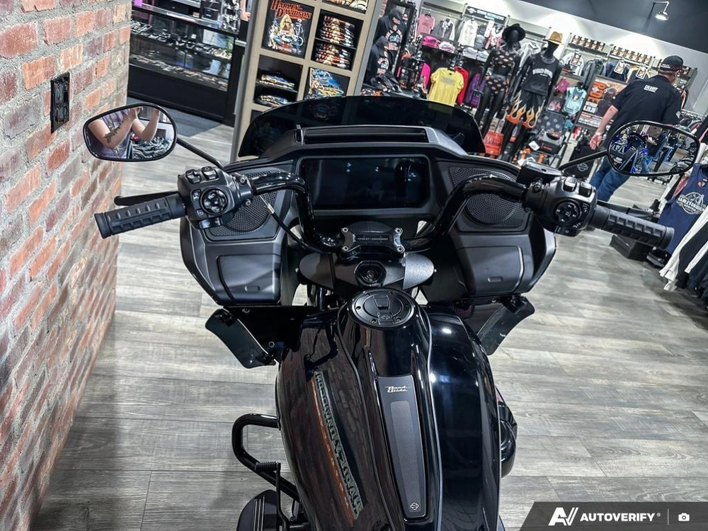 2026 Harley-davidson Road Glide alt