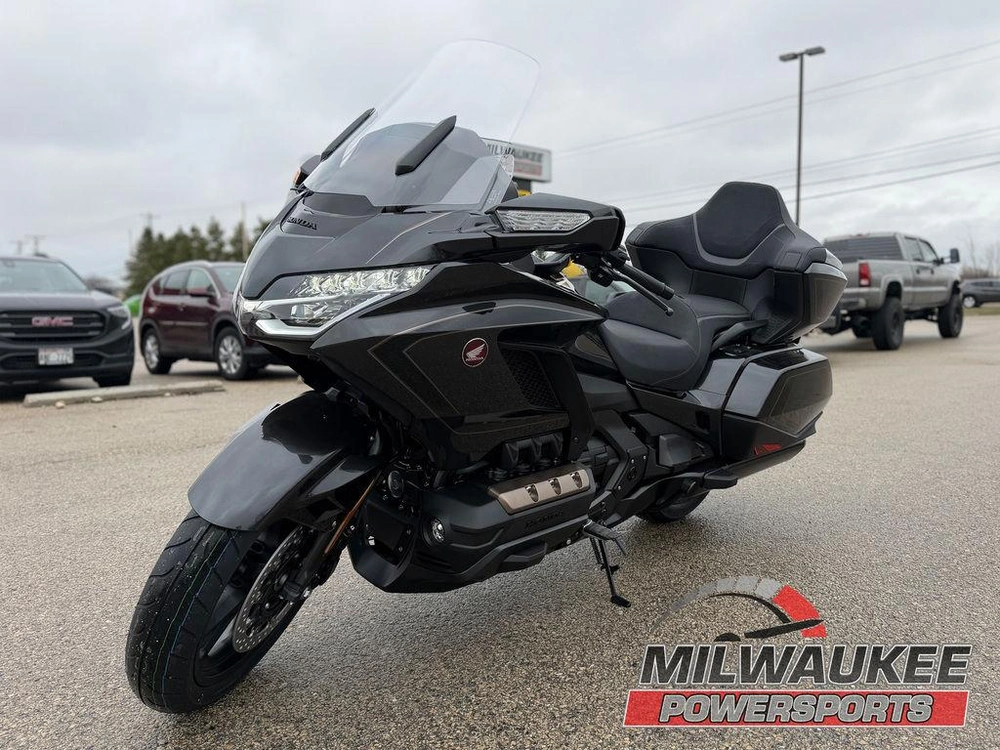 2026 Honda Gold Wing Tour alt
