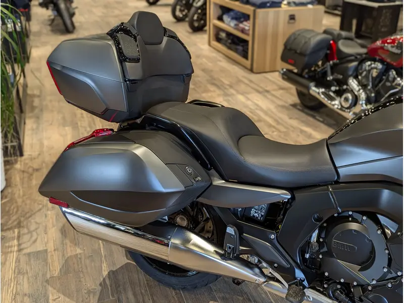2026 BMW K 1600 Grand America // Mineral Grey Metallic Matte thumbnail 10
