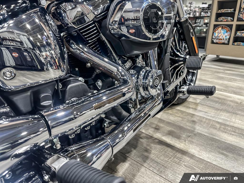 2026 Harley-Davidson BREAKOUT thumbnail 9
