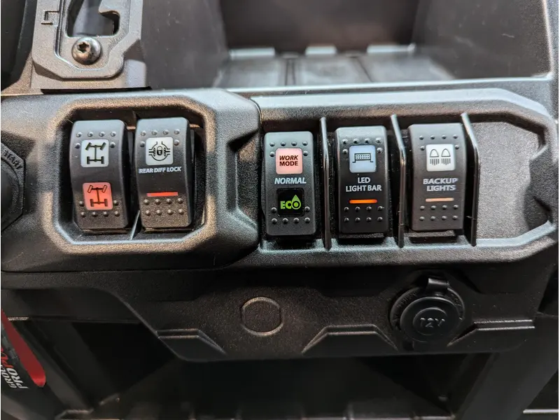 2019 Can-Am Defender XT HD10 | 4400km, Audio + Pneus neufs thumbnail 14