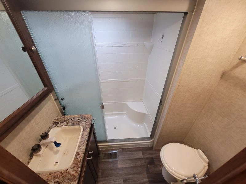 Keystone Rv Hideout 295bh 2017 alt