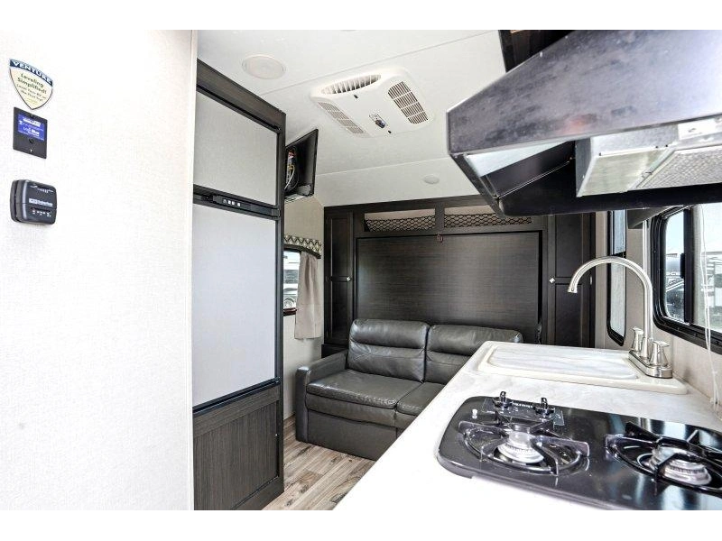 2020 Venture Rv Sonic Lite 150vrk alt