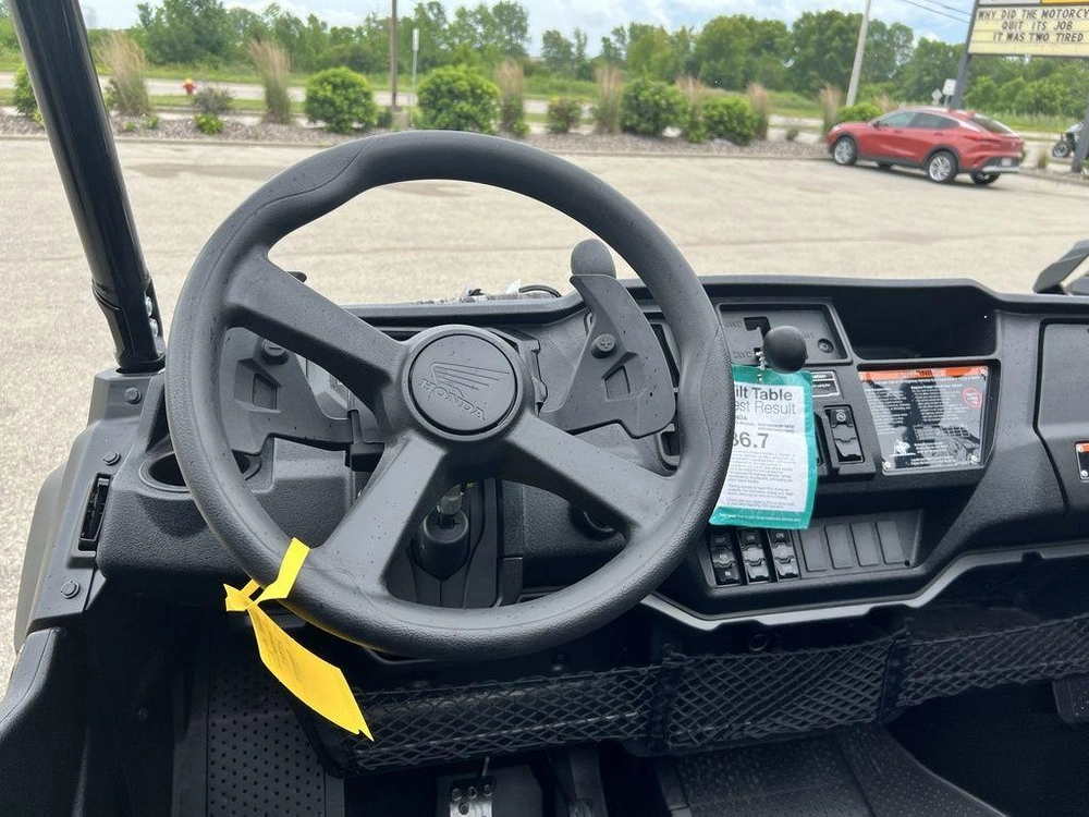 2025 Honda Pioneer 1000 Forest alt