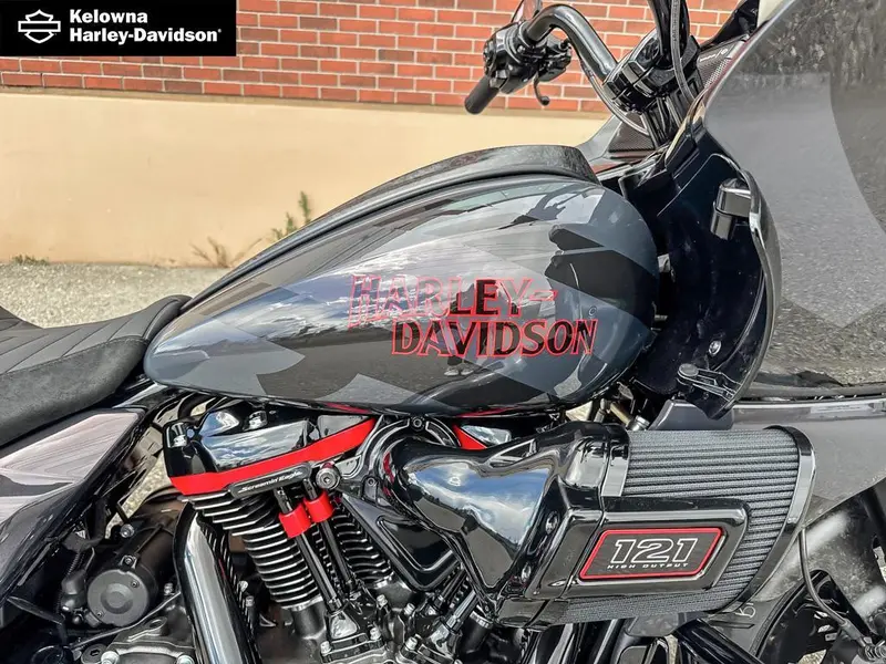 2026 Harley-Davidson FLTRXSTSE - CVO™ Road Glide® ST thumbnail 9